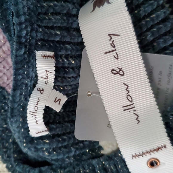 NWT Willow & Clay Striped Sweater Size S / L - Picture 6 of 7